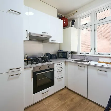 Modern Comfort In The Heart Of Appartement Eindhoven